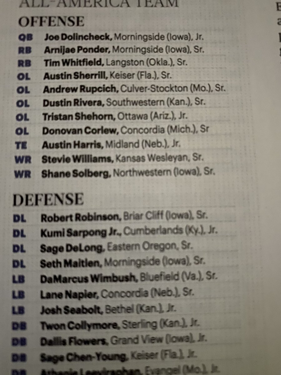 Congratulations to @rupcich_andrew on being named a 2020 <a href="/SSyearbooks/">Street & Smith's</a> <a href="/NAIA/">NAIA</a> Pre-Season All American. #RestoreTheRoar 🏈😾🐾🔵⚪️⚫️
