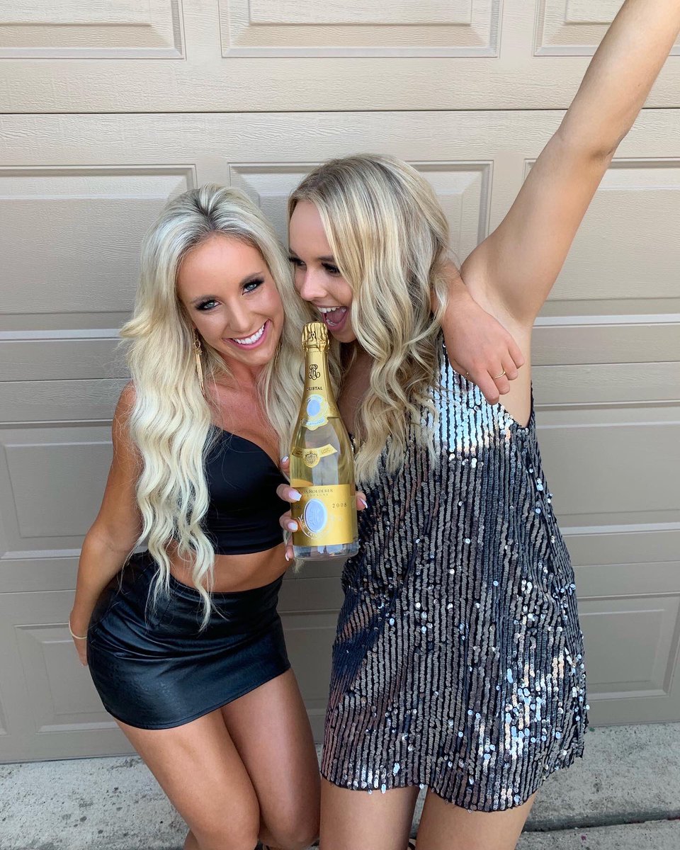 Kyleereneeclark's tweet photo. my girl for life!!! https://t.co/EhRET6CCel