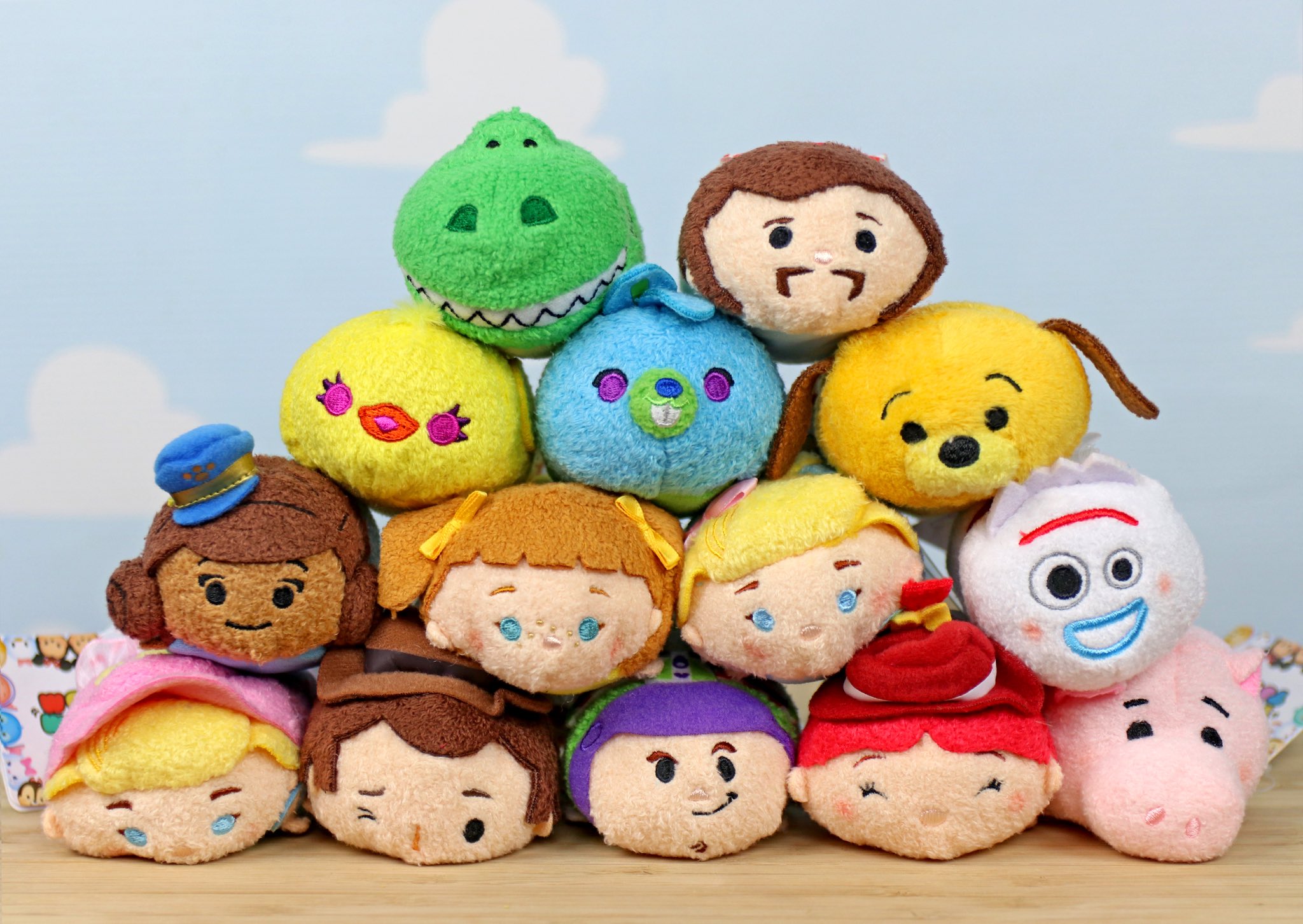 Цум цум игрушки. Tsum Tsum Disney игрушки. Тсум Тсум Дисней. Disney Tsum Tsum Toys. Tsum Tsum игрушки Disney вся коллекция.