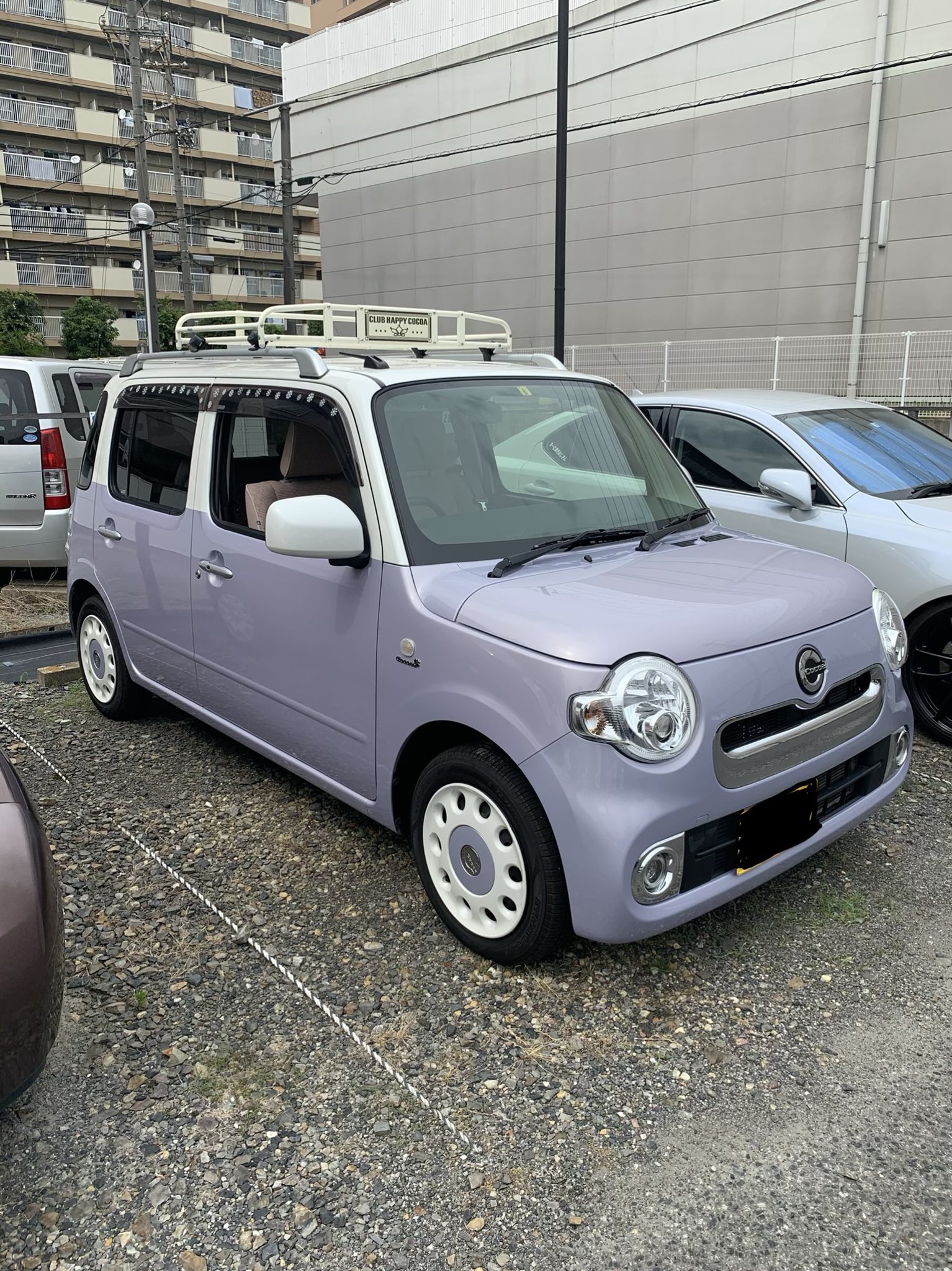 とっしぃー Is 娘かとうとう車買を買いました ほとんど初心者レベルなので かなり心配ですが 前から欲しがってた ミラココア 内装ピンク ボディカラーがパープルのツートン このカラーなかなか居ないよね ほとんど見た事ないです ミラココア