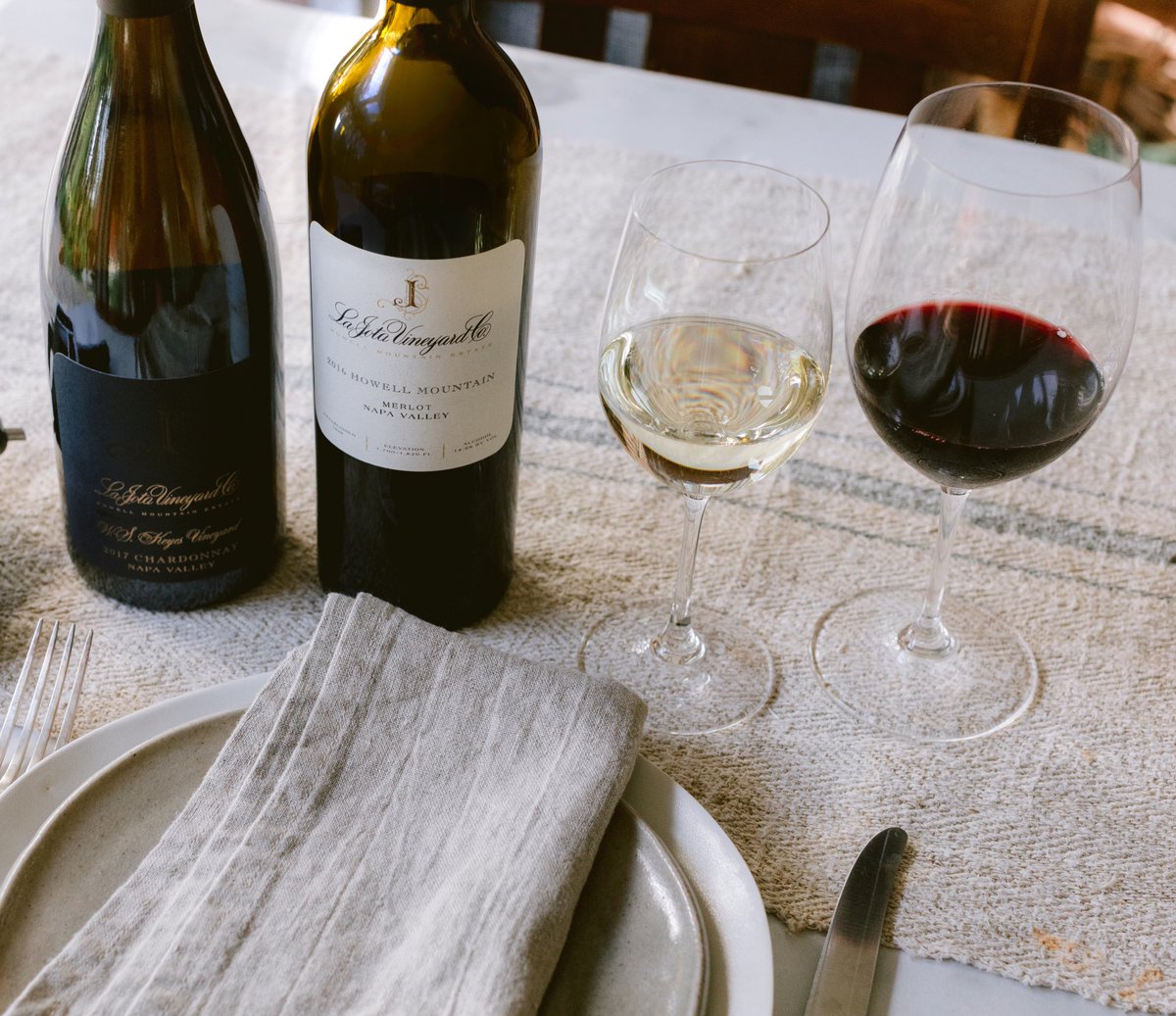 Treating Dad to the best of both worlds tonight: our Howell Mountain Merlot and W.S. Keyes Vineyard Chardonnay. Happy Father’s Day 🍷