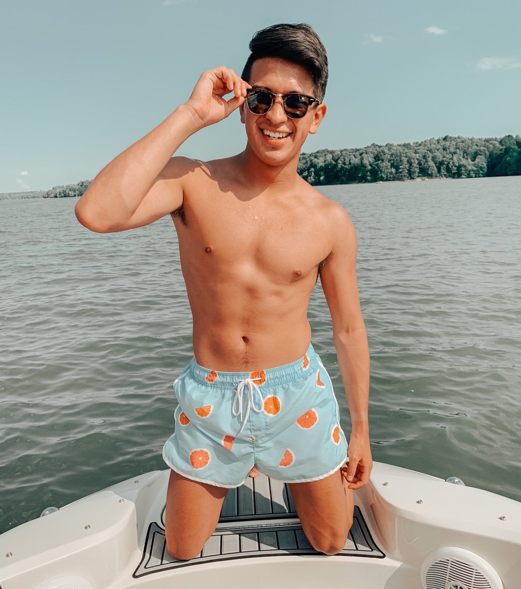 jasonathaniel22's tweet photo. 🛥 Lake Days 🛥 https://t.co/ecYhYfAqoE