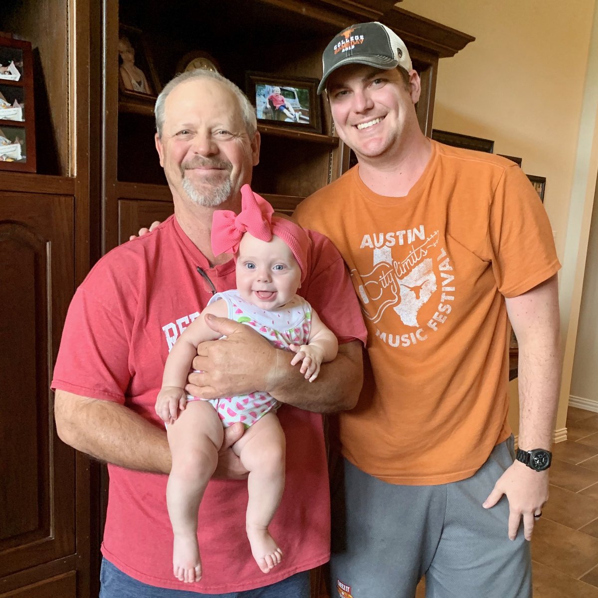 CatenHyde's tweet photo. So lucky to be this little girl’s dad! https://t.co/KpXVdo388b
