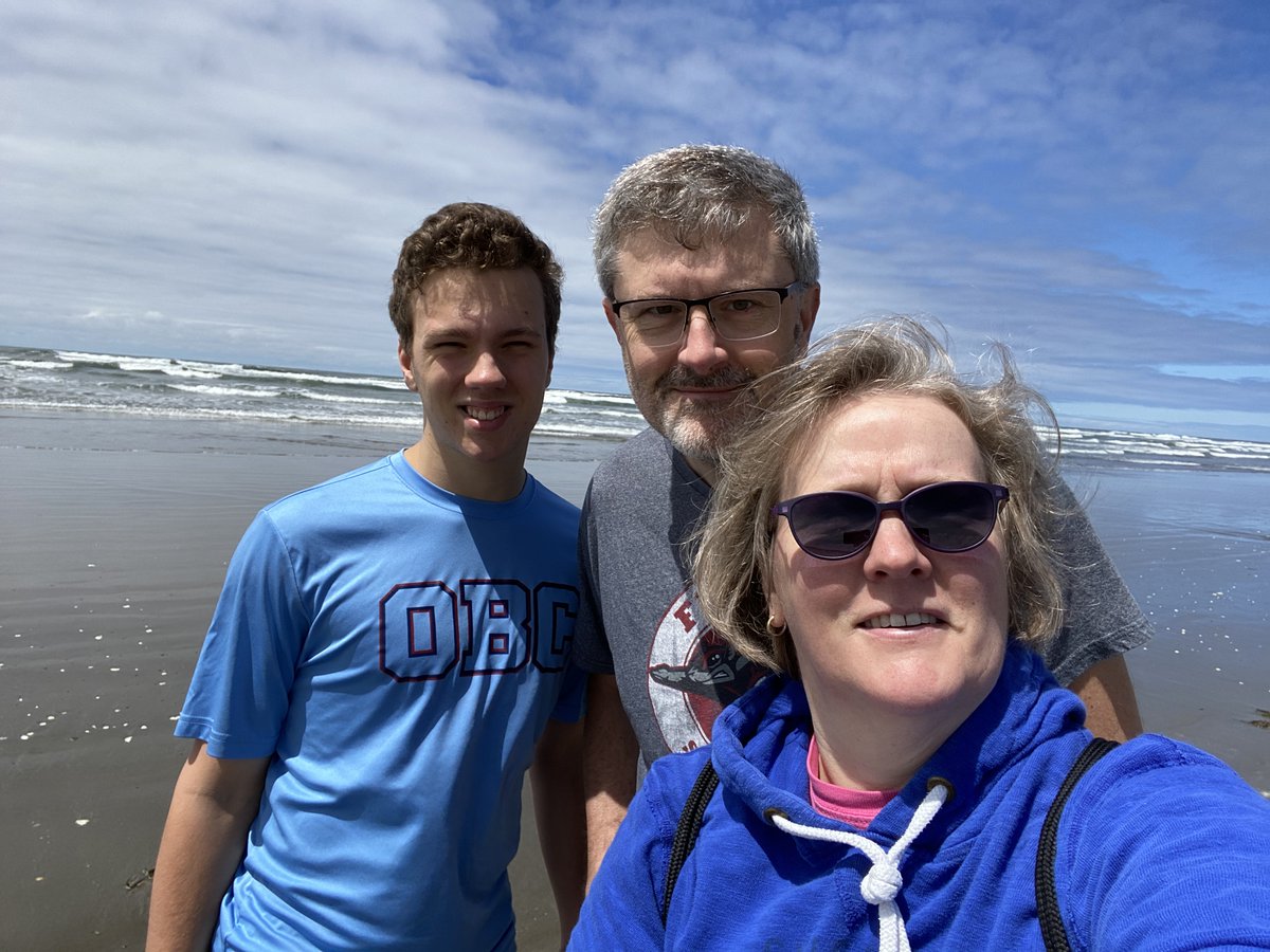 scottcame's tweet photo. A happy Fathers Day today indeed, with @michaelcame10 and @debcame at the Washington coast. 🌤 🌊 ❤️ 👨‍👩‍👦 https://t.co/KoBIdInTJJ