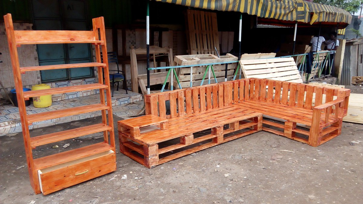 Pallet furniture thread.. Kindly retweet, my client could be on your timeline