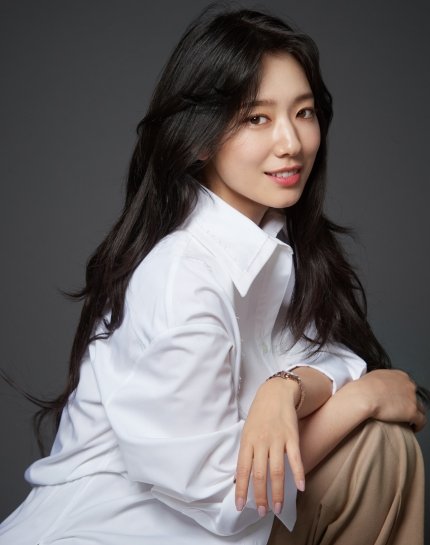 LolaStarlight1's tweet photo. I will NEVER get tired of her flawless beauty in those pictures !!! 😭😭😭❤❤❤❤

#ParkShinHye #박신혜 #朴信惠 #パク・シンヘ  #Alive  #살아있다 https://t.co/Nmdx5Ffta0