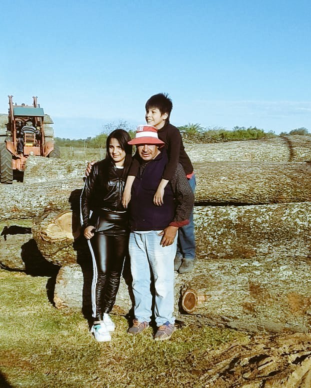 MariaDe07848523's tweet photo. Lloraste hoy? Si! Y mucho por no estar en este día con vos.
Pensar que el Finde pasado estuvimos unas horas juntos y fue el momento más feliz que tuve desde hace tres meses. Sos mí héroe, mí mejor amigo y mí gran amor. Gracias por todo lo que haces por Lau y por mí
Te amo Papá ❤️ https://t.co/9AXYxZTcZf