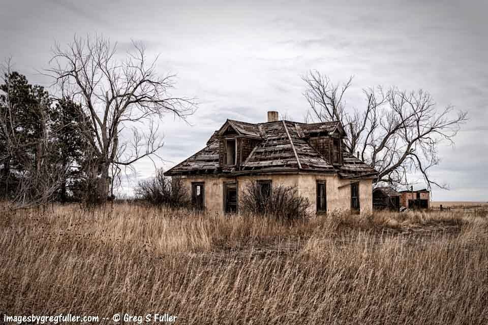 gregsfuller's tweet photo. Nobody’s home - Elbert County, Colorado

#elbertcountycolorado 
#abandonedhouse 
#abandonedfarmhouse #dilapidated #abandoned  #capturingcolorado #abandonedplaces #backroad_visions #renegade_rural  #ruralcolorado 
#capturingamerica  #backroad_visions  #ru… https://t.co/DxWutlogoY https://t.co/Jb5MDNkIdm