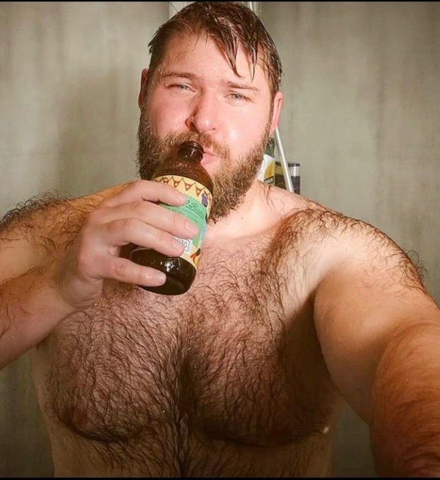 3 pic. June 21 ????  #hairygrizzly #ILoveHairyMen #hairsome #hairychest #hairygay #hairyfan #scruff #beardedhomo