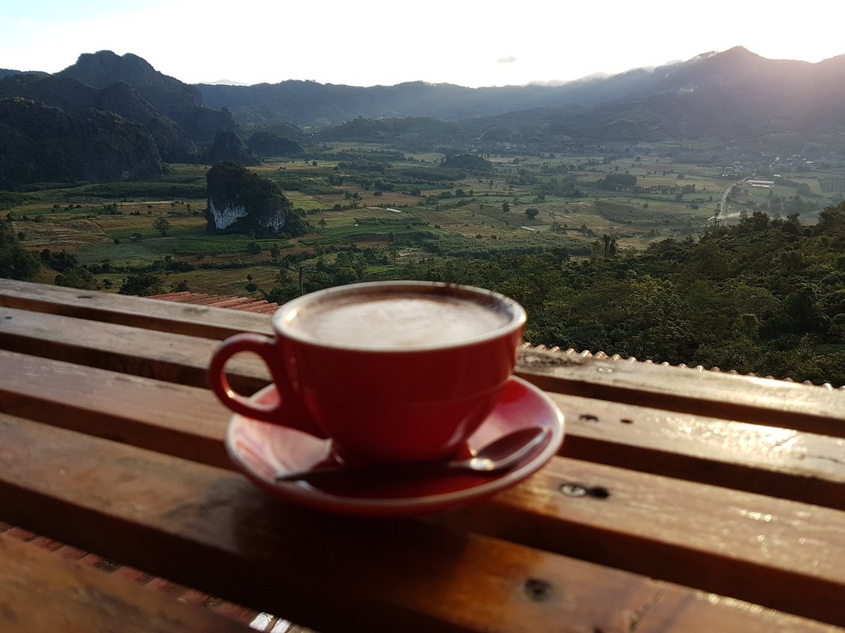 kohchang's tweet photo. @ThosMajor Yep. Magic Mountain in Nan. Stayed near there a couple of years ago. Nice spot for a sunrise coffee. https://t.co/pU07BPODK9