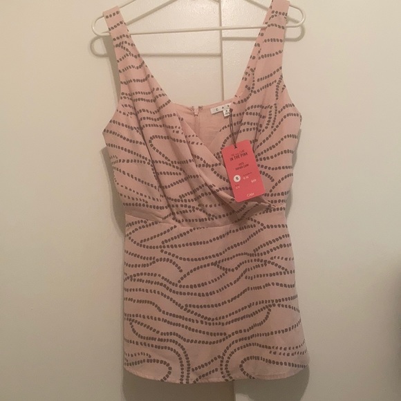 mbetts0314's tweet photo. So good I had to share! Check out all the items I'm loving on @Poshmarkapp from @MalissaBurgoyne #poshmark #fashion #style #shopmycloset #cabi: https://t.co/GdW8tVltoz https://t.co/bVBaOn1Wed