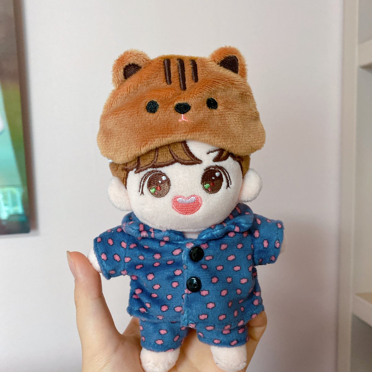 94vely_613's tweet photo. 말에 두서가 없네요ㅎ... (사진은 첫번째가 생산샘플, 두번째가 생산된 아이입니다)

+ 94블리의 재고판매는 불량/누락 처리 후 아카옷장 ( @akaclosestore ) 쇼핑몰에서 진행될 예정입니다😘
쇼핑몰 바로가기 👉🏻 https://t.co/hcUXH5DyaZ https://t.co/Y0yHNiYSNy