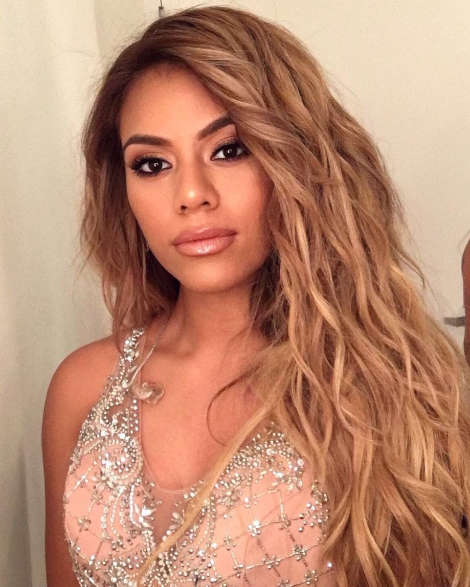 TheAffinityMag's tweet photo. Happy Birthday to @dinahjane97🎉 https://t.co/a4giE5KOGq