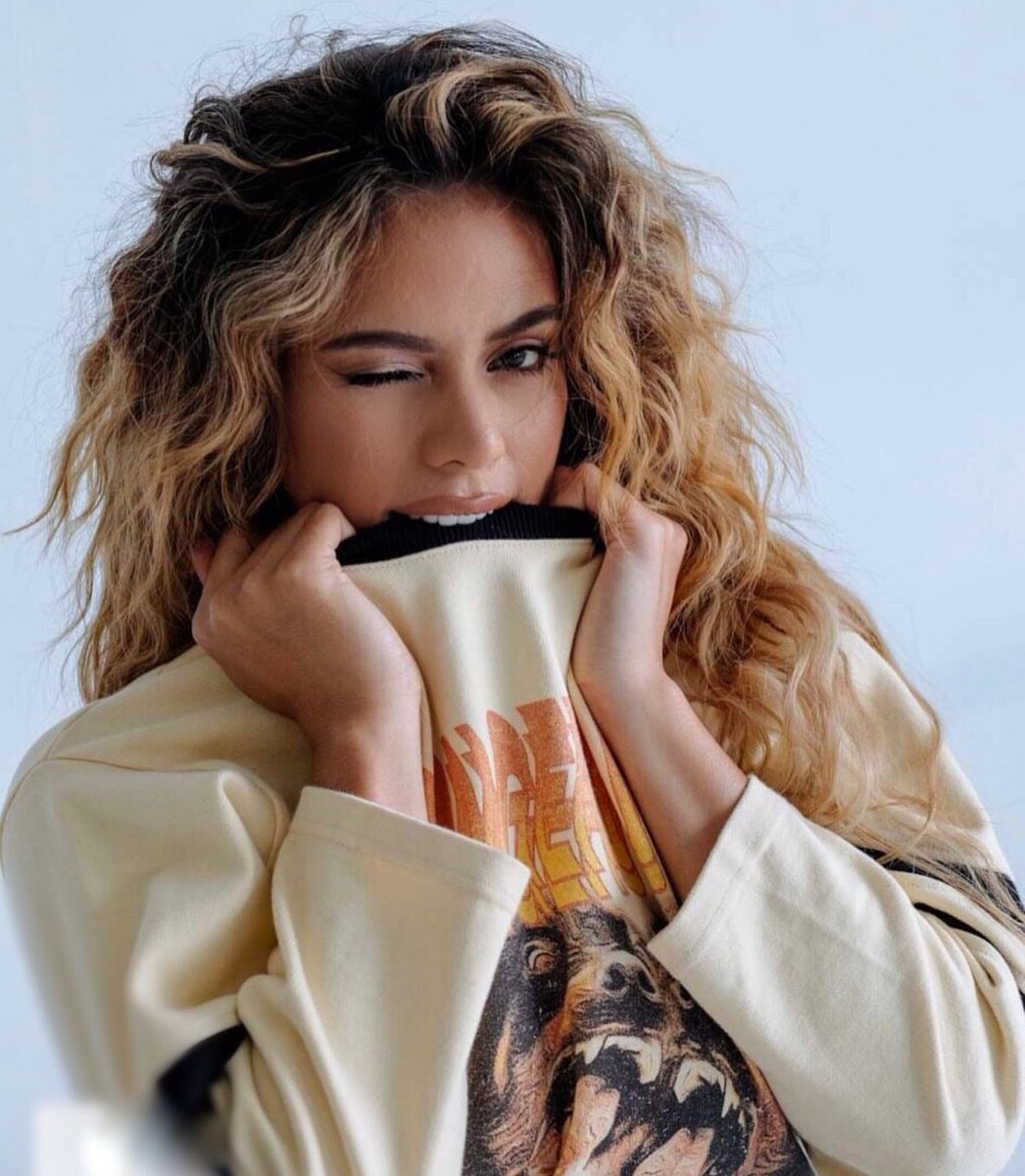 TheAffinityMag's tweet photo. Happy Birthday to @dinahjane97🎉 https://t.co/a4giE5KOGq