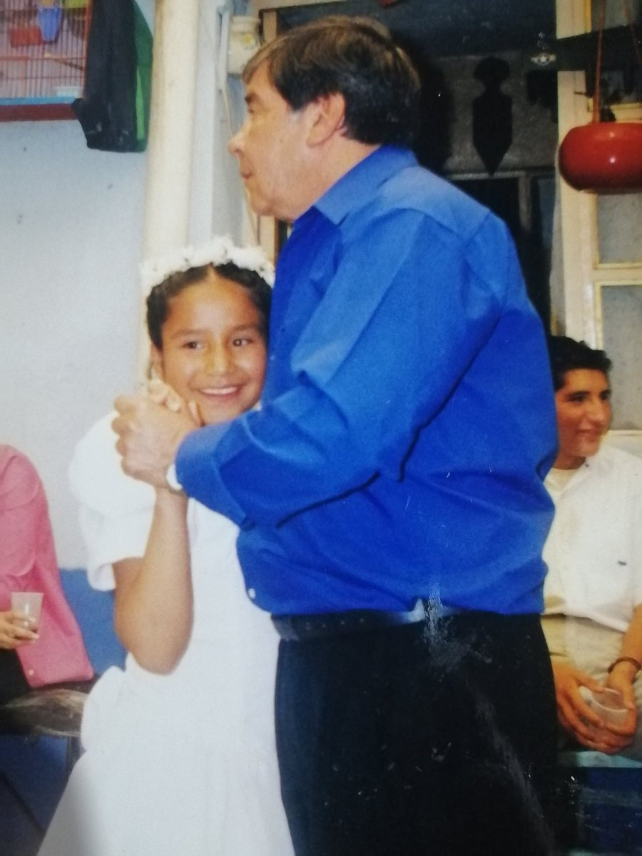 Val_esit's tweet photo. #ContigoPapá gracias papá por quererme, por cuidarme y protegerme... https://t.co/GRafKirBUK