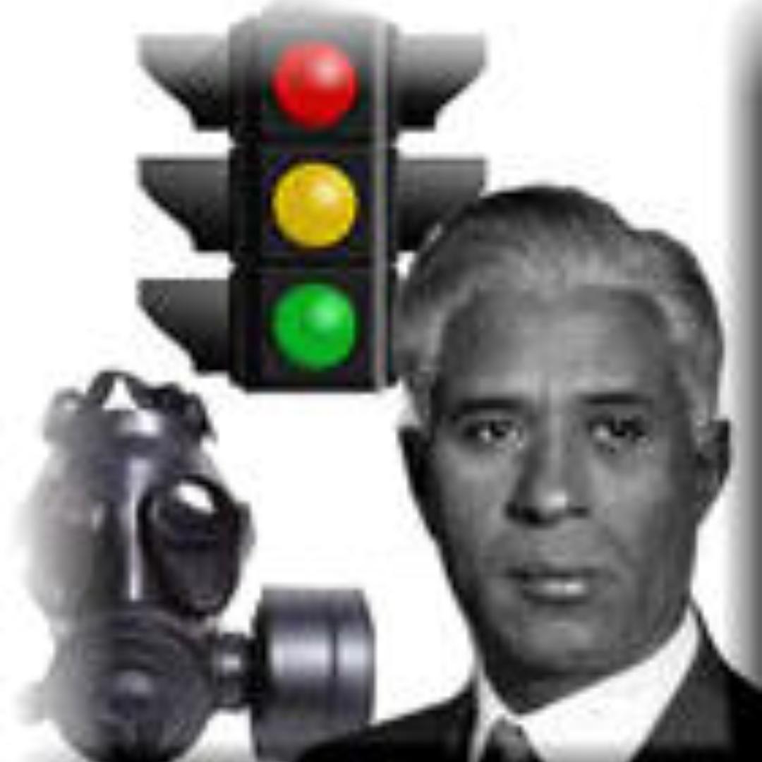 who invented the traffic light