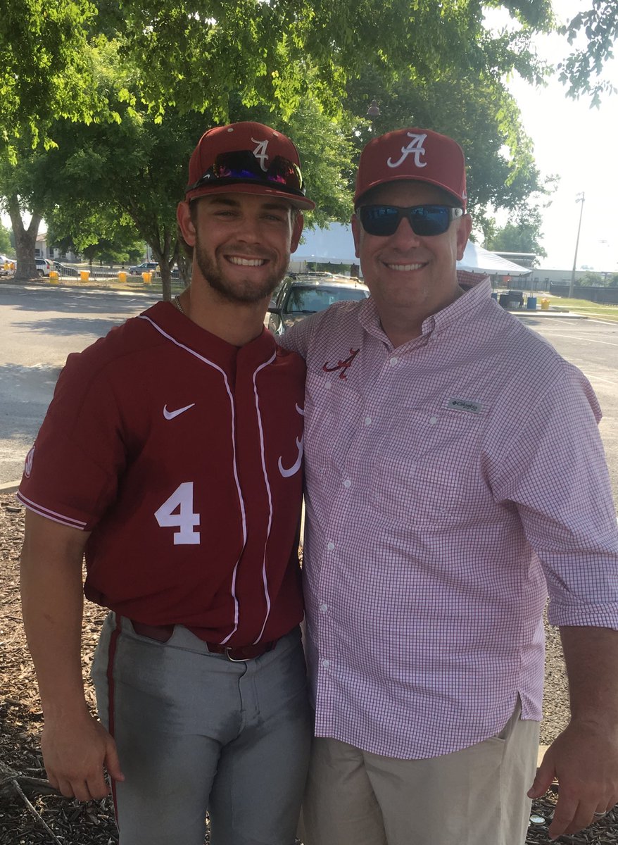 JosiahBreaux's tweet photo. Happy Father’s Day to the greatest man I know. Thankyou for being a leader and man of God for our family. I would be lost without your guidance and love. Proud to call you my Dad❤️(Proverbs 22:6) https://t.co/7XuEFfvacF
