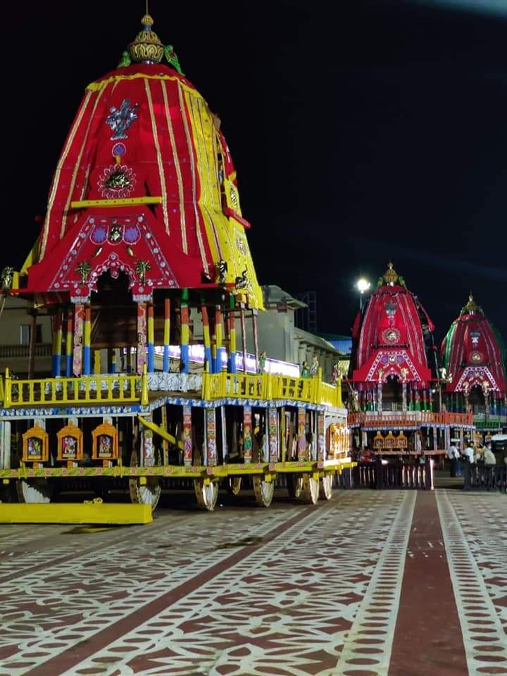 AmareshjenaBJD's tweet photo. The #Raths of Caturda Murti wating for the verdict of the SC to get the owners on the the #Raths .
The supreme power plays all the game if he would not be interested to come then no one can bring him and if he wills to come no one can stop . 
@CMO_Odisha 
@jenapratap66 
@PMOIndia https://t.co/aqHei0gDUS