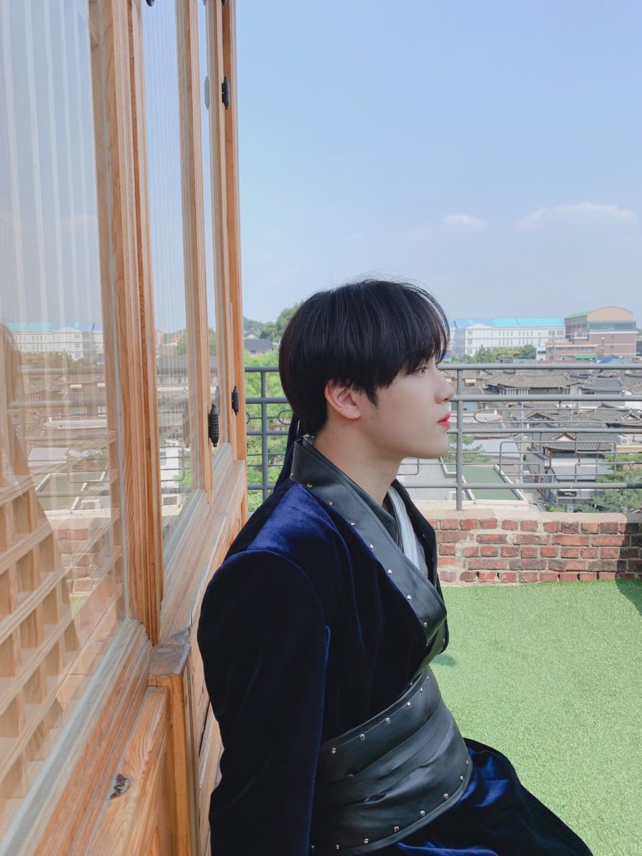 WE_THE_BOYZ's tweet photo. [주학년] 주화랑입니다아ㅏ 
화창한 하루되세요😁 https://t.co/SIMe41ZPhF