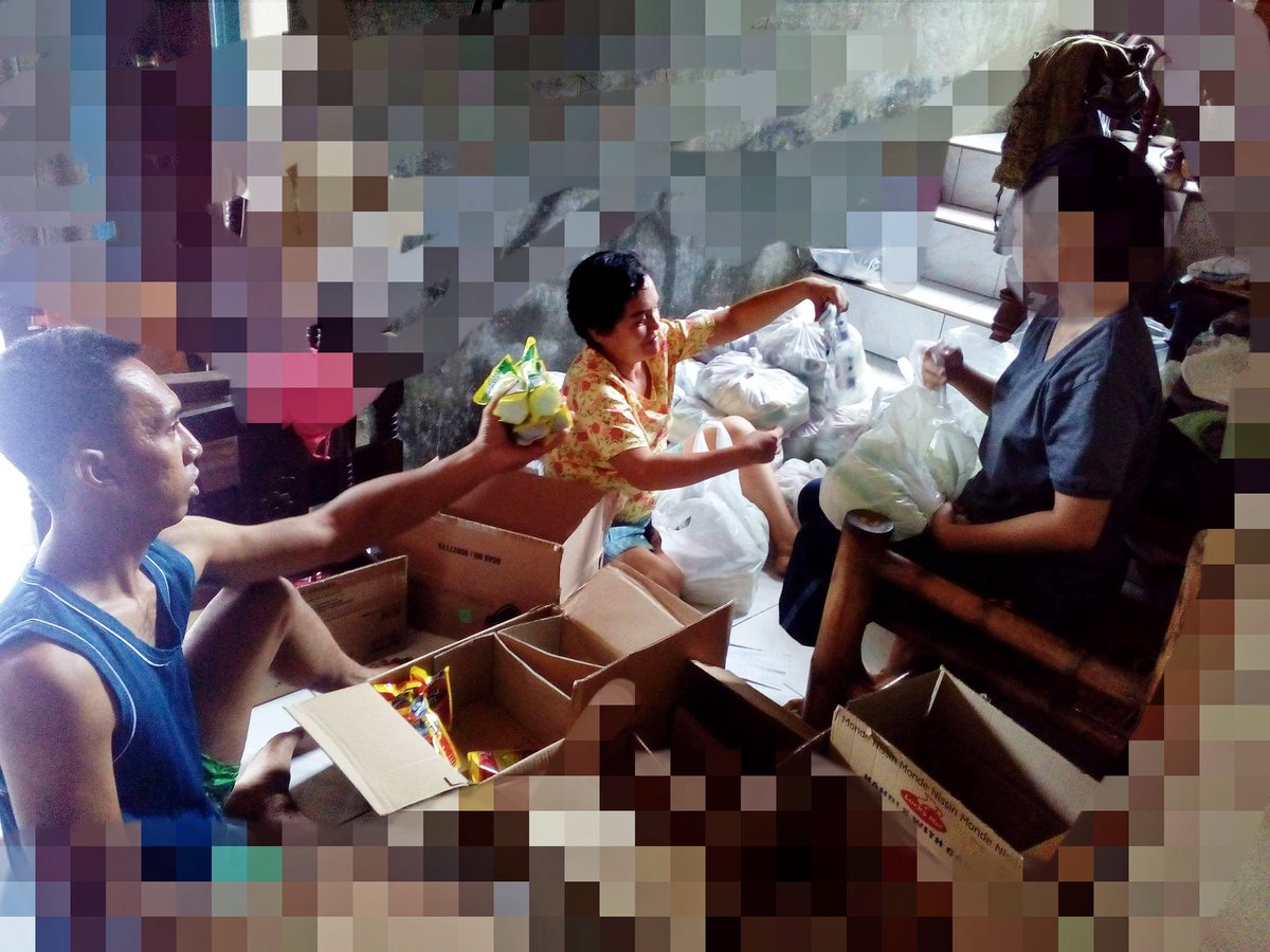 OWithexo's tweet photo. Repacking of Food and Essential Goods.
Thank you sa tanan nitabang..
#BirthdayProject #EXOproject
@weareoneEXO https://t.co/z9CDWtYoRQ