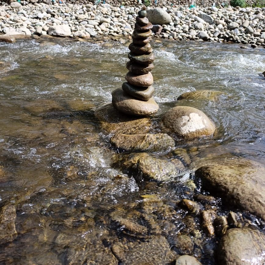 SalmanAhmadRat1's tweet photo. Stone stacks
#stonestacking
#balancingstones
#peaceofmind https://t.co/zrrD2j7yMz