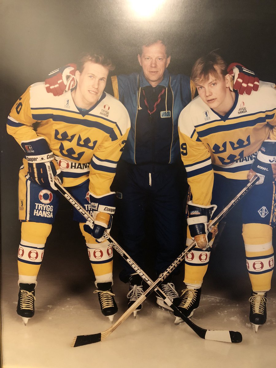 HedlundBoStefan's tweet photo. Kommer du ihåg vilket årtal @jgarpenlov ? #Swehockey #Fisken https://t.co/pHOFOzbdgS