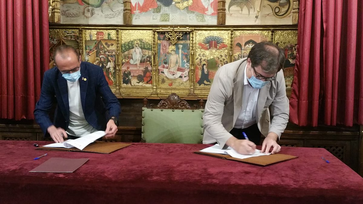 Signem Conveni de col·laboració entre l’Agència de l’#Habitatge de Catalunya i <a href="/paerialleida/">Ajuntament de Lleida</a>, per a fomentar la conservació, manteniment i #rehabilitació dels edificis d’habitatges mitjançant les Inspeccions Tècniques d’Edificis #ITE <a href="/territoricat/">Territori</a> <a href="/MiquelPueyo/">Miquel Pueyo</a>