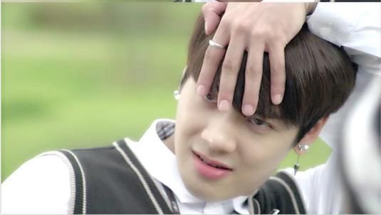Jackson Wang- class clown- laging napapalipat ng upuan kasi madaldal pero lahat dinadaldal- Friendly kaya always being mistaken na pa fall- lahat tropa pati yung sa kabilang section at lower batch- mahilig lumapit sa teacher’s table lalo na pag math para makakuha ng sagot