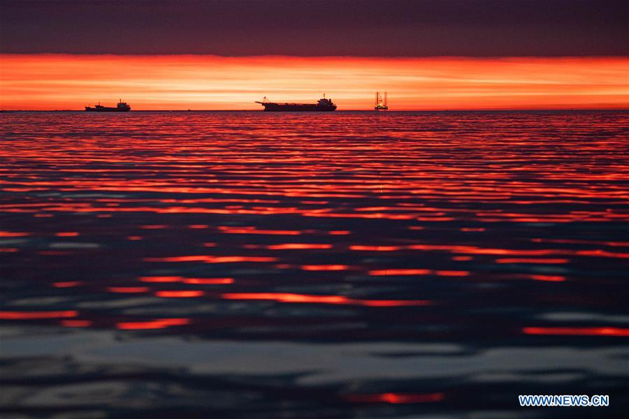 ChinaDaily's tweet photo. #GlamorChina Stunningly beautiful #sunset scenery after rainfall in Haikou, China's Hainan https://t.co/K8YBJ2ajdb