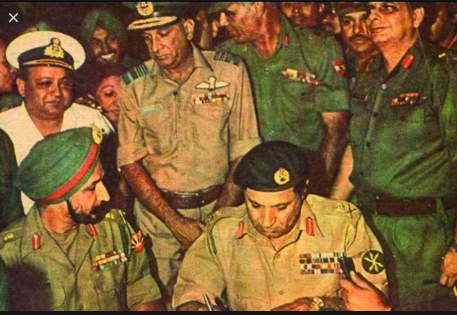 _SAURDEI's tweet photo. @Indiakimout Death of East Pakistan :) 

مشرقی پاکستان کی موت

مشرقی پاکستان کی موت https://t.co/kiEusbNKGM