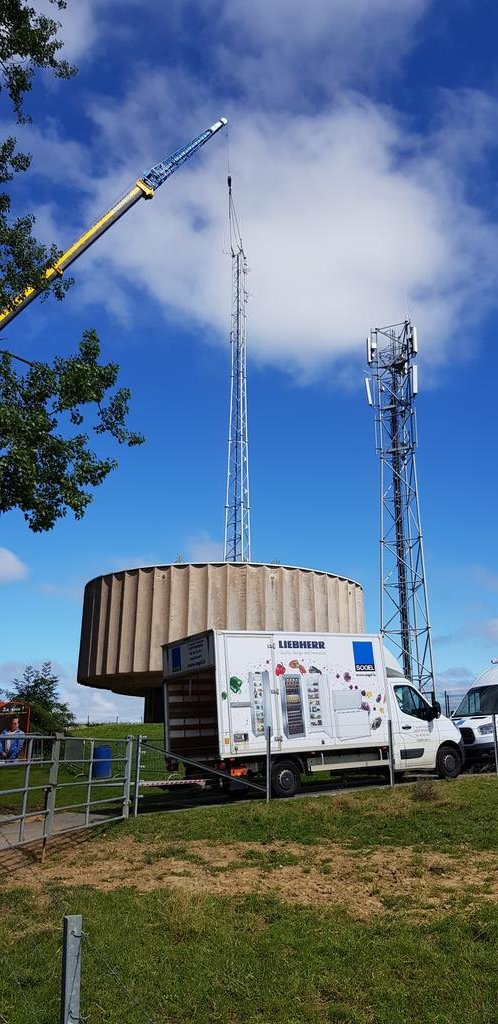 Lx1Iq's tweet photo. New 42m tower for LX0DRD, D-Star Repeater. https://t.co/TFAb4Wi5lG