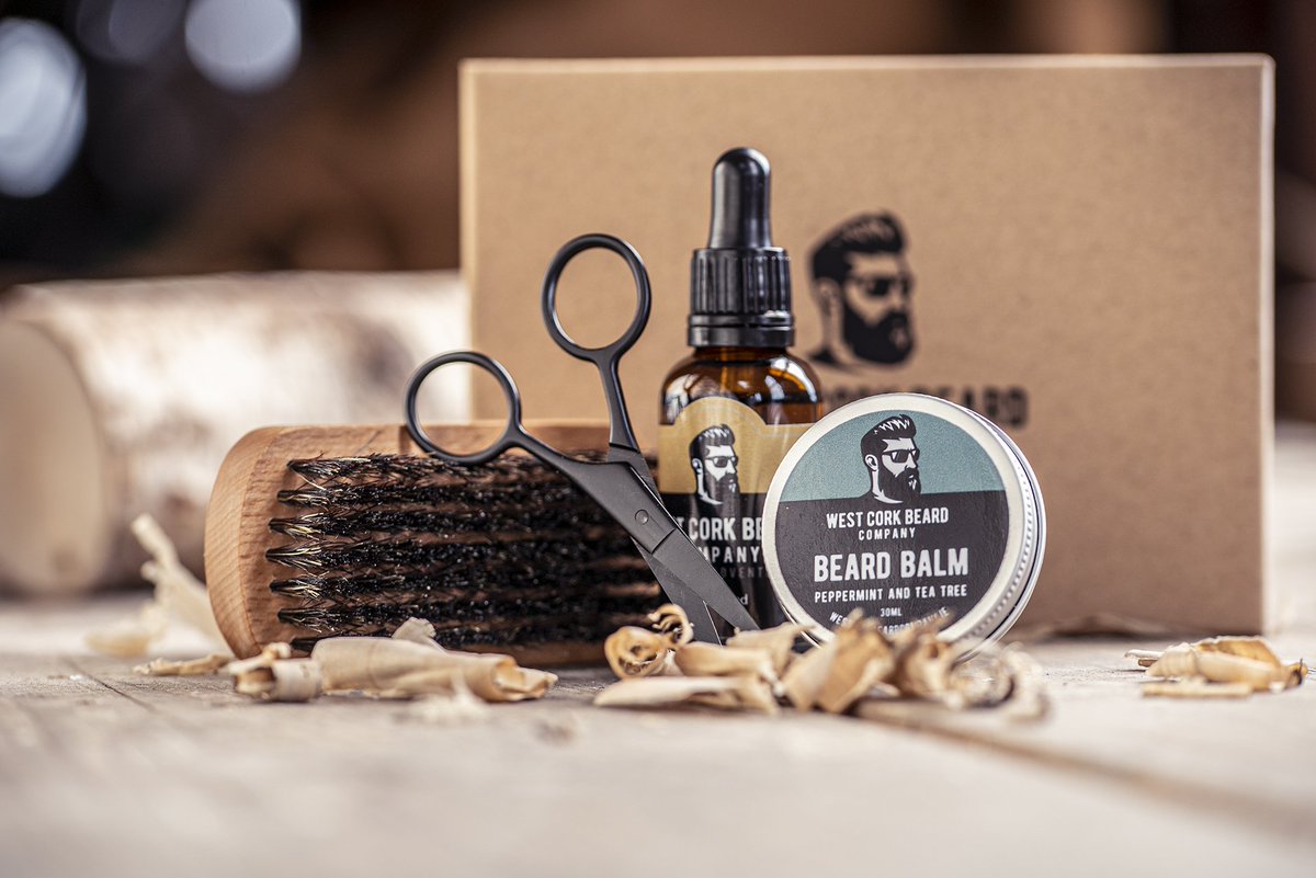 westcorkbeardco's tweet photo. We've created a beard gift box like no other...two oils, one balm, a beard brush and our brand new beard scissors ๐๐ฝ #giftbox #beardbox #giftsformen #giftideas https://t.co/aexRYtlSeP
