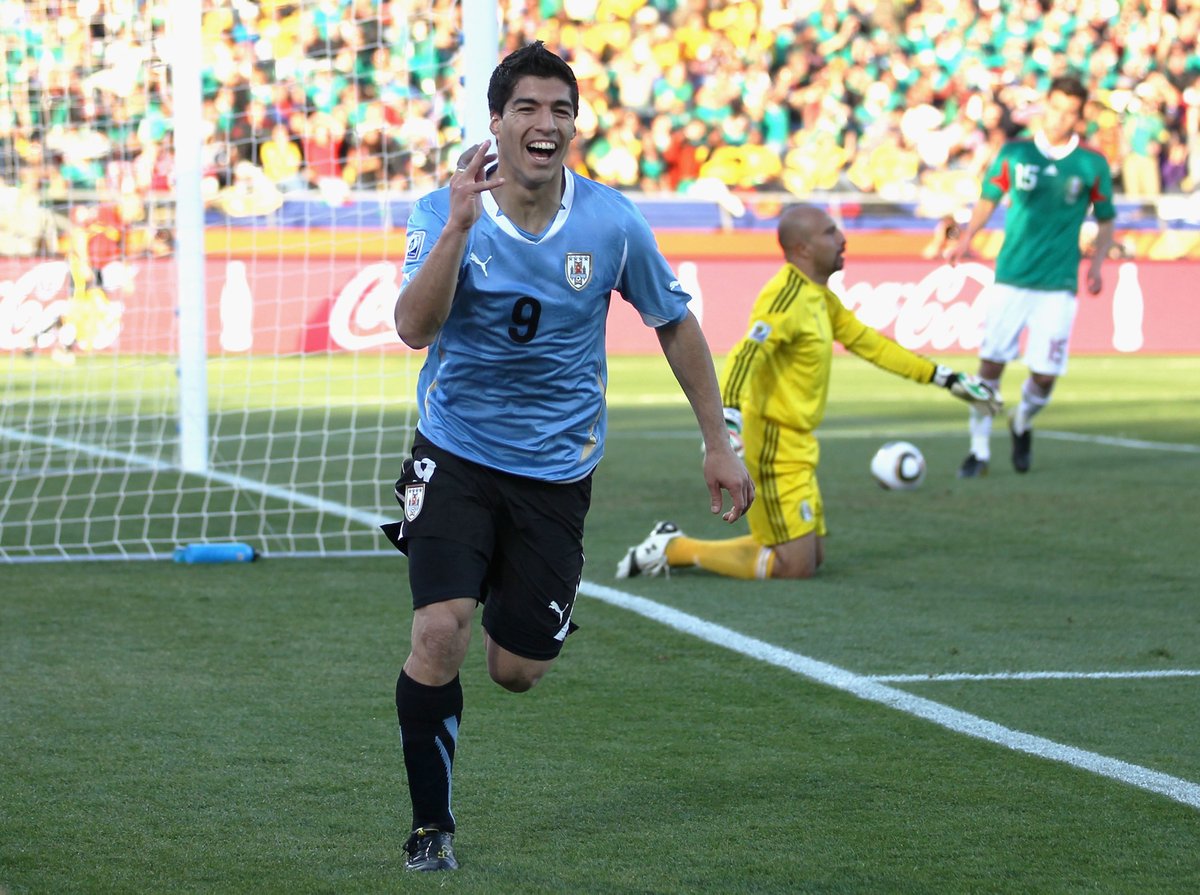fifaworldcup_fr's tweet photo. ⏪ #OnThisDay il y a 🔟 ans...

🇲🇽Mexique 0-1 Uruguay🇺🇾
🇫🇷France 1-2 Afrique du Sud🇿🇦
🇬🇷Grèce 0-2 Argentine🇦🇷
🇳🇬Nigeria 2-2 Corée du Sud🇰🇷

#WorldCup | #CM2010 | #SouthAfrica2010 https://t.co/DwZxwKVCxp