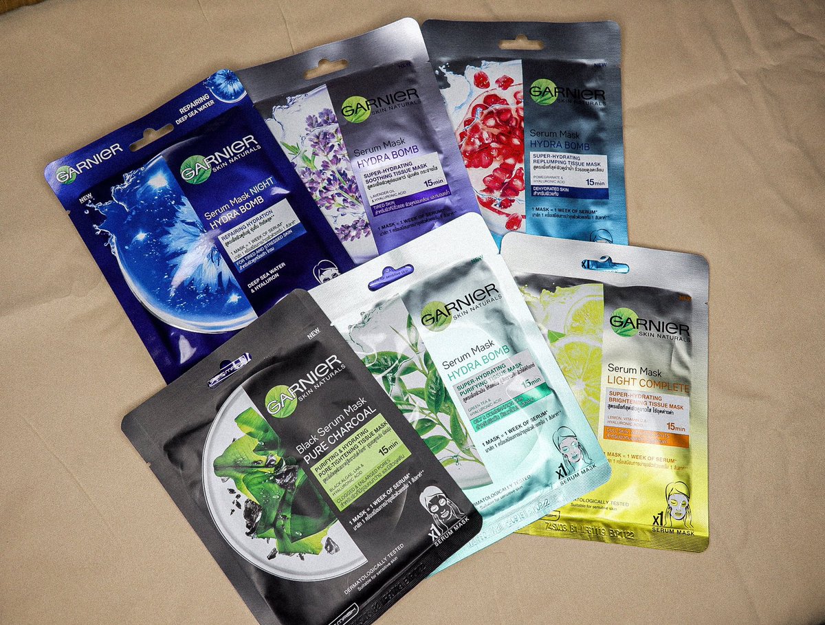nninitecha's tweet photo. มาส์ก @GarnierThailand อันนี้ดีอะ ชอบ แผ่นมาส์กไม่บางไม่ขาดง่าย เกาะผิวได้ดี แล้วชุ่มมากๆ เราใช้สูตร Black Serum pure Charcoal ใช้แล้วเย็นๆ ได้ดีทอกซ์ผิว กับ Serum Mask Night คือผิวฟู อิ่ม ชุ่มชื้นสุด ตื่นเช้ามายังนุ่มอยู่เลยอะ เอาไป 10 เต็มมม #สแนปปี้รีวิว #รีวิววัตสัน https://t.co/pTzdPUnLjU