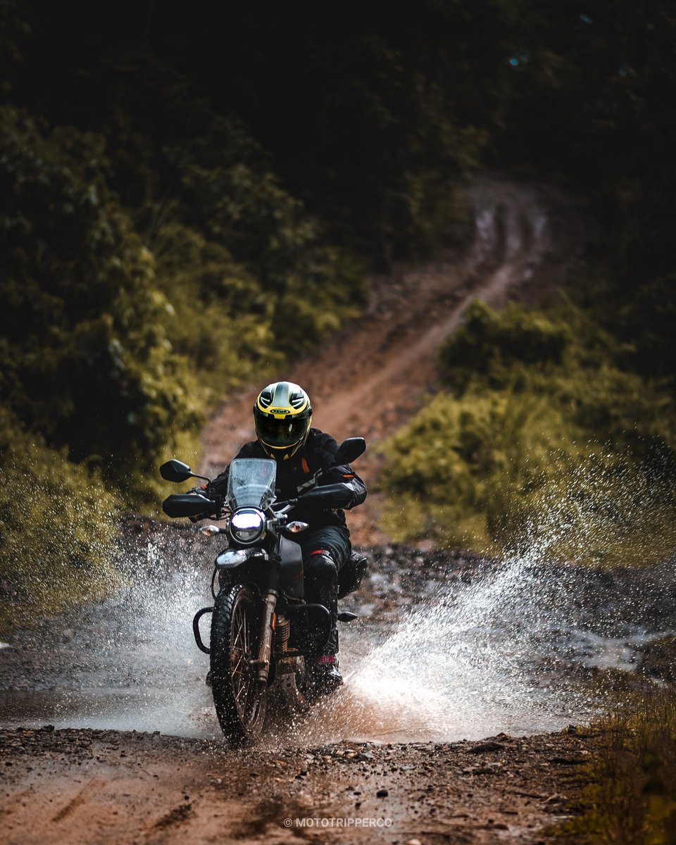 AssamBikers's tweet photo. Some amazing off road fun, best experienced with bikes like the @HeroMotoCorp Xpulse 200 &amp; the @KTM_India 390 Adventure.⁣
⁣
Unseen Trails and route map on @kogotrips
📸 IG/mototripperco ⁣
⁣
#AssamBikers #HeroMotoCorp #Xpulse200 #KTMSixmile #KTM390Adventure #NortheastIndia https://t.co/SJMYpeVoUx