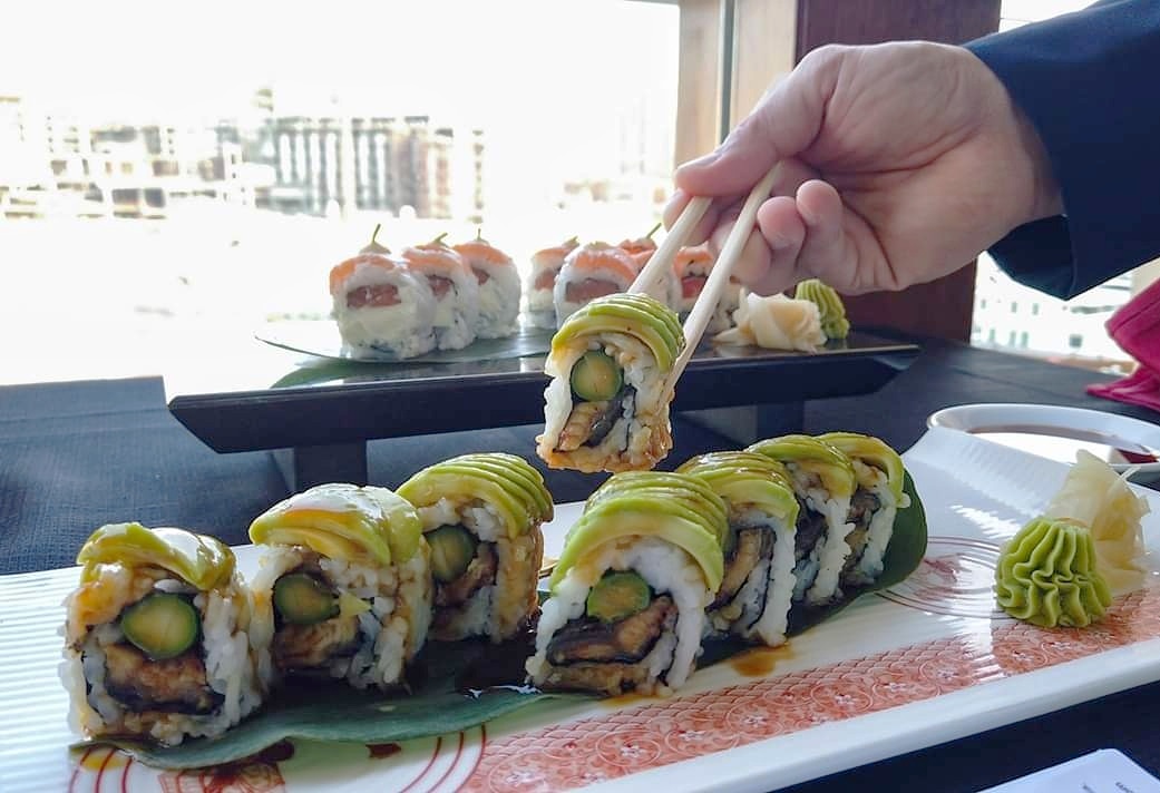 Megu_Qatar's tweet photo. Have you tried any of these yet? 🍣🥢 ORDER NOW ☎️ 4409 5237 or 📱 6611 2115 (WA)

Find us on Talabat, Rafeeq, Snoonu, Fingertips, Trackoo, Carriage, Foody, Akly, Wishbox and The Entertainer

#Futomaki #japanese
#Japanesefood #Japanesecuisine  #Qatar  #Meguqtr #Meguqatar https://t.co/esB641BxFQ