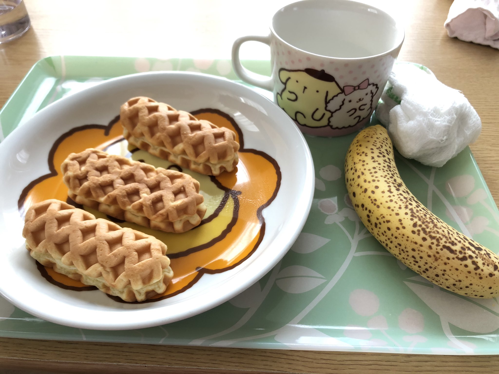 Cocoa オヤツは原宿ドッグと限界シュガースポットバナナと水 T Co 7icj7rbpuy Twitter