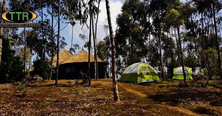tourismtvrwanda's tweet photo. Kabuye mountain hiking
Now every thing is good camping ,food , drink
Welcome to kabuye
@rwanda
#beyondgorillaexperience #rdb #temberaurwanda #visittomorrow #visitrwanda #tourismchember #rsga https://t.co/mpljyFe21Y