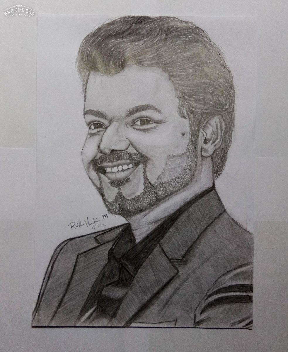 varshini_ridu's tweet photo. Wishing #Thalapathy vijay anna @actorvijay Very Happy Birthday! 👑💖🎂💐 v love anna.. 
#HBDTHALAPATHYVijay 
#HBDTHALPATHYVijay 
#HappyBirthdayThalapathy 
#HappyBirthdayThalapathyVijay 
#Master #THALAPATHYBdayFestCDP https://t.co/UZ2435RDzy
