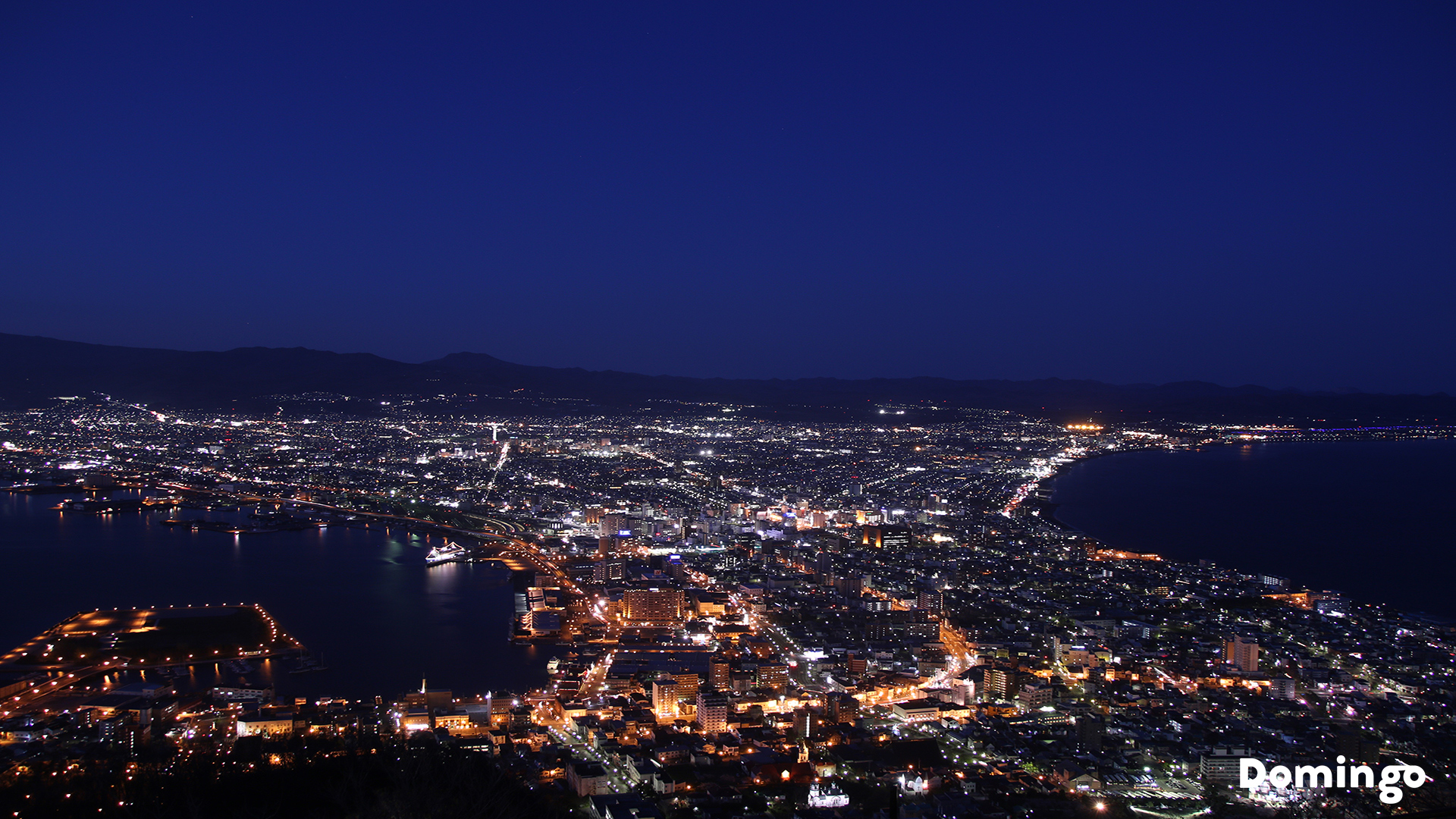 Domingo 公式 市町村公認 北海道の情報メディア バーチャル背景 オリジナル壁紙 In Hokkaido また 新千歳空港 北海道ぐるっとシアター の協力で北海道各地の絶景や名所のバーチャル背景を無料で配布します オンライン会議