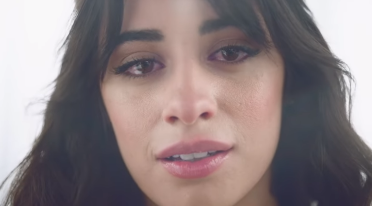 dannysthilld's tweet photo. Me emocionei vendo essa obra de arte! Que clipe lindo e maravilhoso de "First Man",Camila Cabello como sempre nos surpreendo com mais um trabalho incrível.Pra essa música é a melhor do cd #Romance🥺
#FirstMan #FirstManMusicVideo
#SegundaDetremuraSDV https://t.co/bonR6Ym7qp