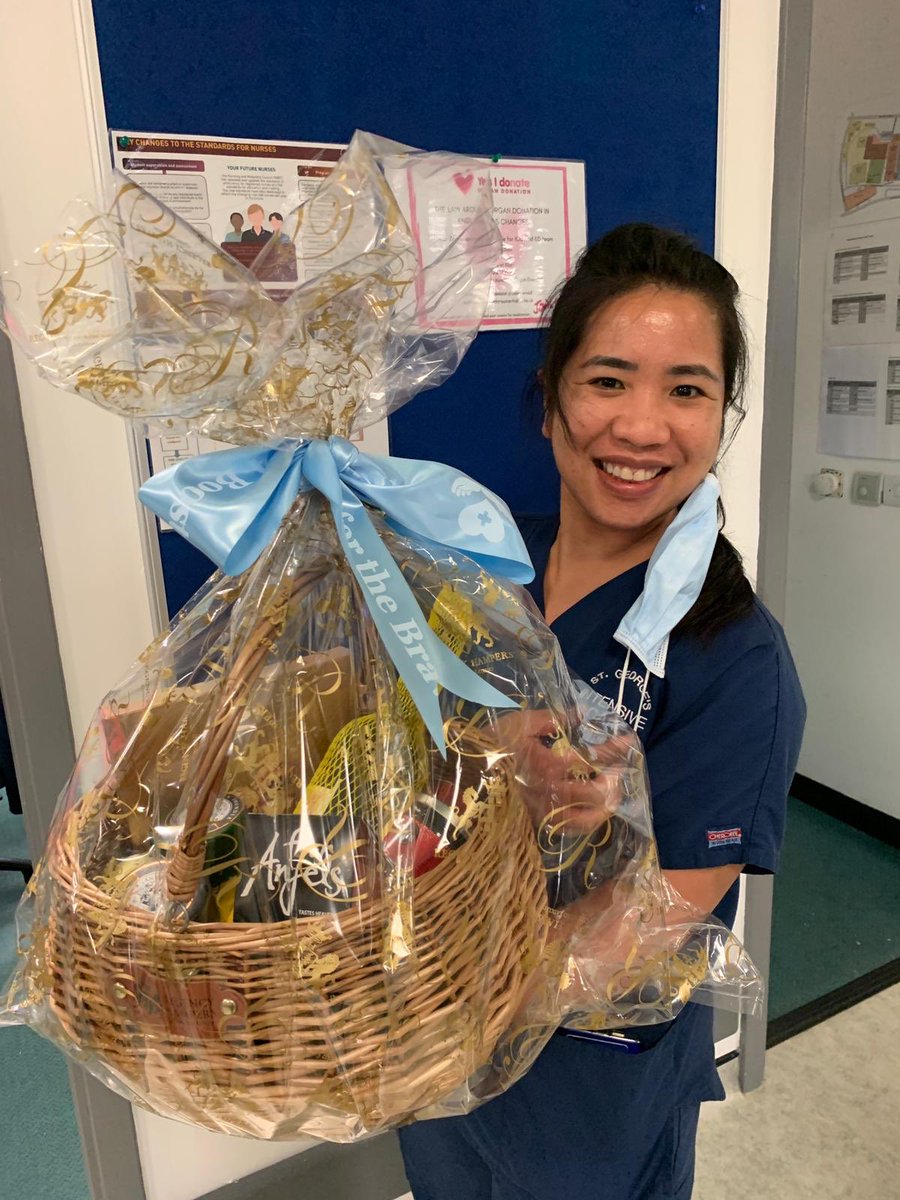 Look at that smile 😃 enjoy your basket full of goodies Amelia you are awesome 💪🏽🥰 #teamICU #CTICU #OneTeam @StGeorgesTrust @CriticalNhs @aboostforthebr1 #aboostforthebrave