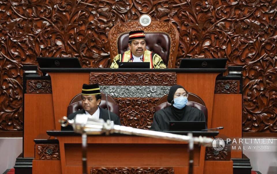 My big brother &amp; mentor. Ex-Senate President. A leader who always walks the talk. Who took a bold stance to formalise the Senate reforms agenda. Ongoing work. Congratulations <a href="/TSVigneswaranSA/">Tan Sri SA Vigneswaran தான் ஸ்ரீ ‌ச.விக்னேஷ்வரன்</a> on your retirement as Dewan Negara’s Chief. You will always speak up for all Malaysians.