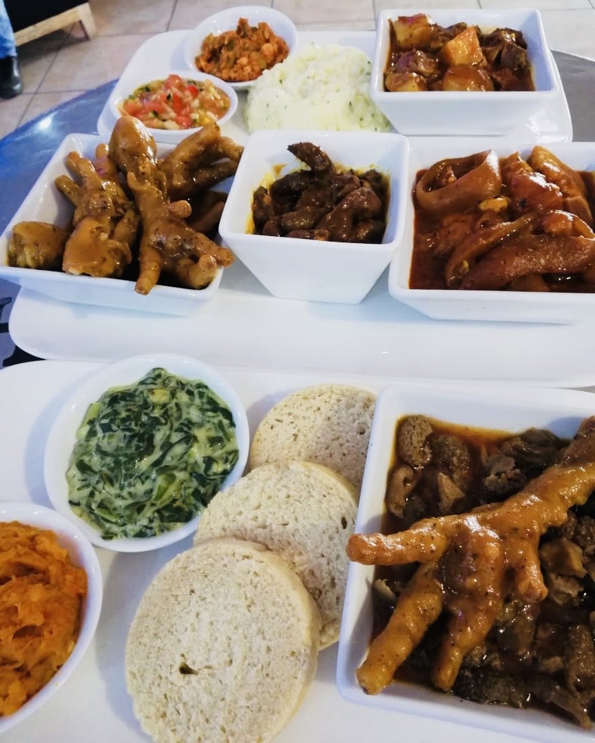 AndileNdaba's tweet photo. 📱 0823426890😉

🚗💨 Delivery , we got you 😎

Collection 📍585 Dikotsi Street, Tladi Soweto 

#LifestyleKitchen #RecoveryMonday #AfricanCuisine #FearFactor #Mogodu #PorkTrotters #BeefTrotters #ChickenHearts #ChickenGizzards #Maotwana #Dombolo #CreamySamp 🥘🍖🐑🐄🐖🐓 https://t.co/LrGIdGQqsL