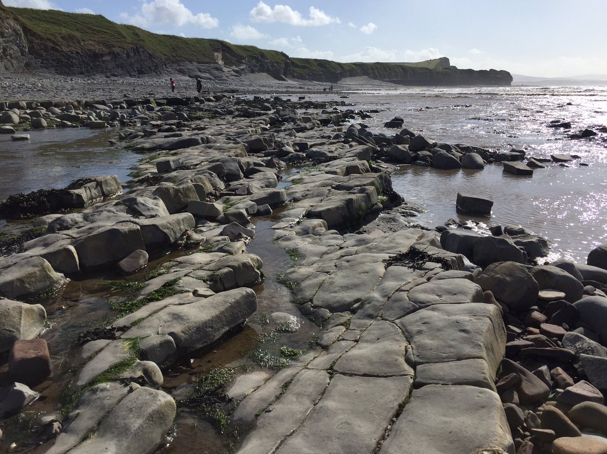 JShadrick6's tweet photo. Being near the coast is one of many perks of escaping London in lockdown  #rockcoast #shoreplatform https://t.co/JAZ1Sc5uZH
