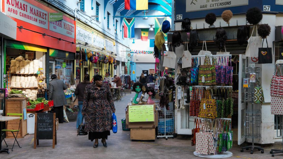 HistoricEngland's tweet photo. The arrival of the Windrush generation on 22 June 1948 marked the dawn of modern multicultural Britain.

This #WindrushDay, discover six places that help to tell the story of the Windrush generation 👇

Find out more: https://t.co/9Cy8UpemgU

📷 Brixton Markets, London (2016) https://t.co/CPhoRnETDA