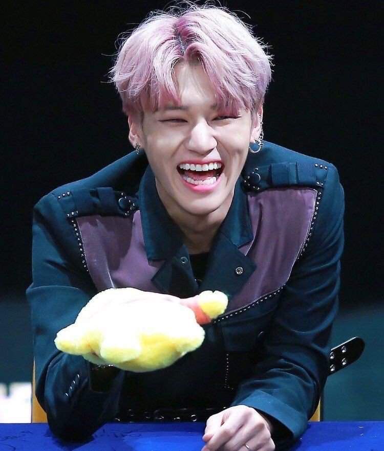 A thread of Wooyoung happy smiling because we miss our baby; @ATEEZofficial  #ATEEZ    #에이티즈    #ATINY