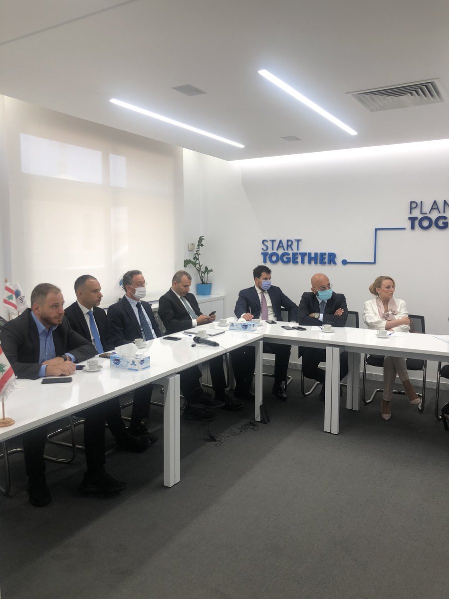Invest_Lebanon's tweet photo. Started our day with a workshop with H.E. the Minister of Economy @RaoulNehme to discuss amendments to the decrees of Investment Law N.360 #IDAL #DoingBusiness #Investments https://t.co/h7XwADNugR