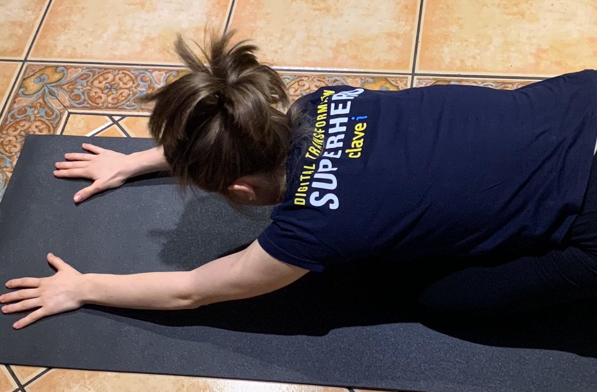 CLAVEi's tweet photo. 🧘‍♀️¡Feel Yoga! Dentro del Programa Salud y Bienestar de Clavei, recientemente #ClaveiTeam ha disfrutado junto con #JuanCarlosGiménez de una magnífica sesión de yoga 
#TransformaciónDigital #InternationalYogaDay #ClaveiHealth #YogaDay2020 #ClaveiTD
📸 https://t.co/e9u142tsiP