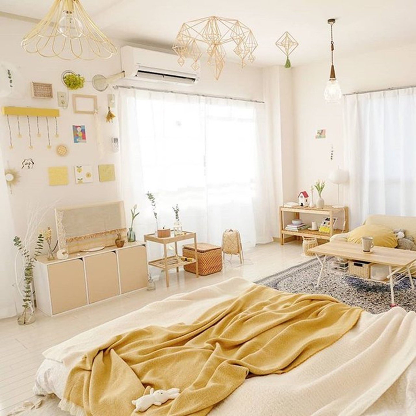 一人暮らしメディア とりぐら 在 Twitter 上 人気のナチュラルインテリアを自分の部屋に取り入れるコツをご紹介 ᴗ プロの インテリアコーディネーターさん直伝のコーディネートのポイントがいっぱい 韓国インテリアなど好きな人もおすすめです